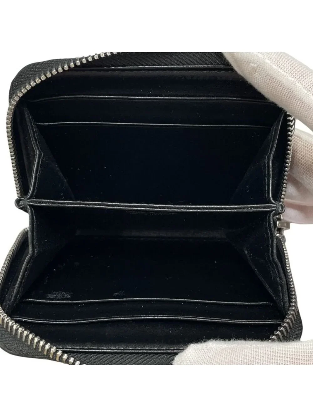 Prada this authentic